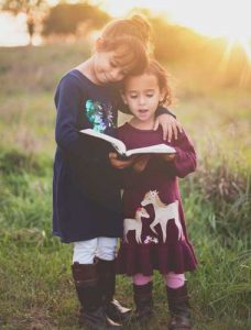 about 02 free img 228x300.jpg